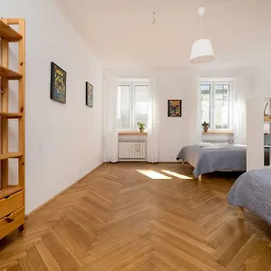 Royal Route For 10 People Apartment Warsaw